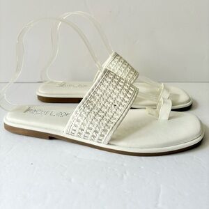 🎁5/$25 Rachel Zoe White Woven Vegan Leather Slip On Sandals